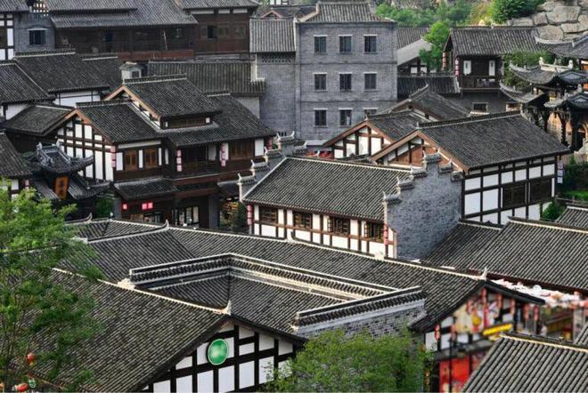 逃离遗弃的建筑3